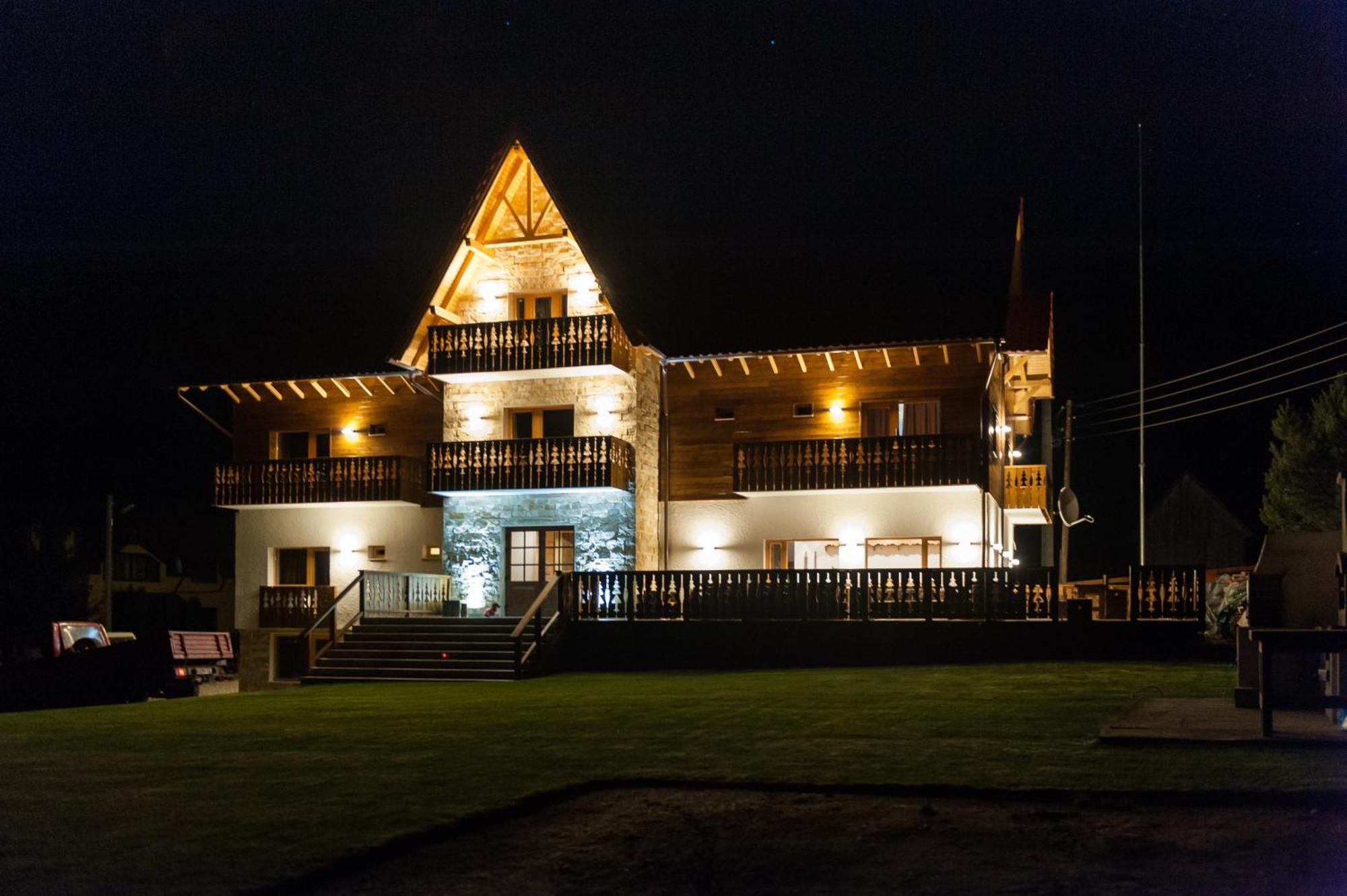 Pensiunea Colt De Rai Belis Bagian luar foto